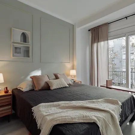 Noguera - 2 Bedrooms In Eixample Esquerra