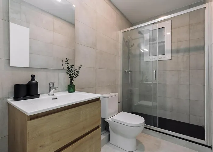 Apartment Noguera - 2 Bedrooms In Eixample Esquerra *